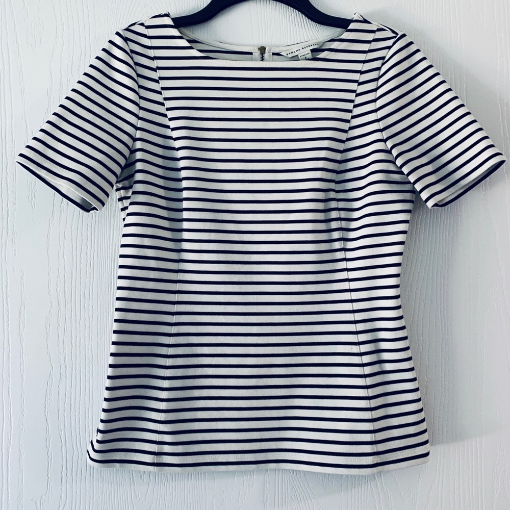 Banana Republic Top - Picture 1 of 4